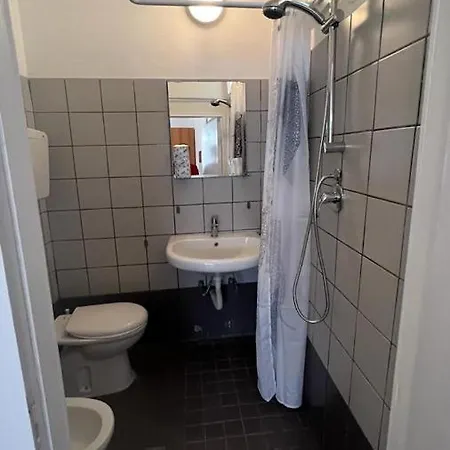 Chiama Отель Римини