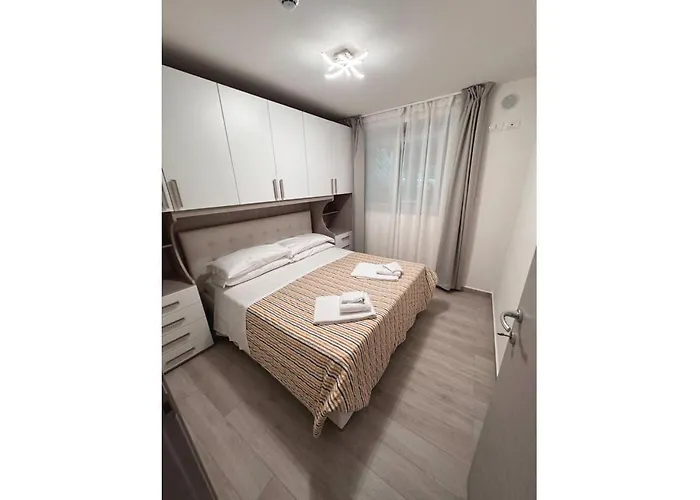 Chiama Hotel 2*